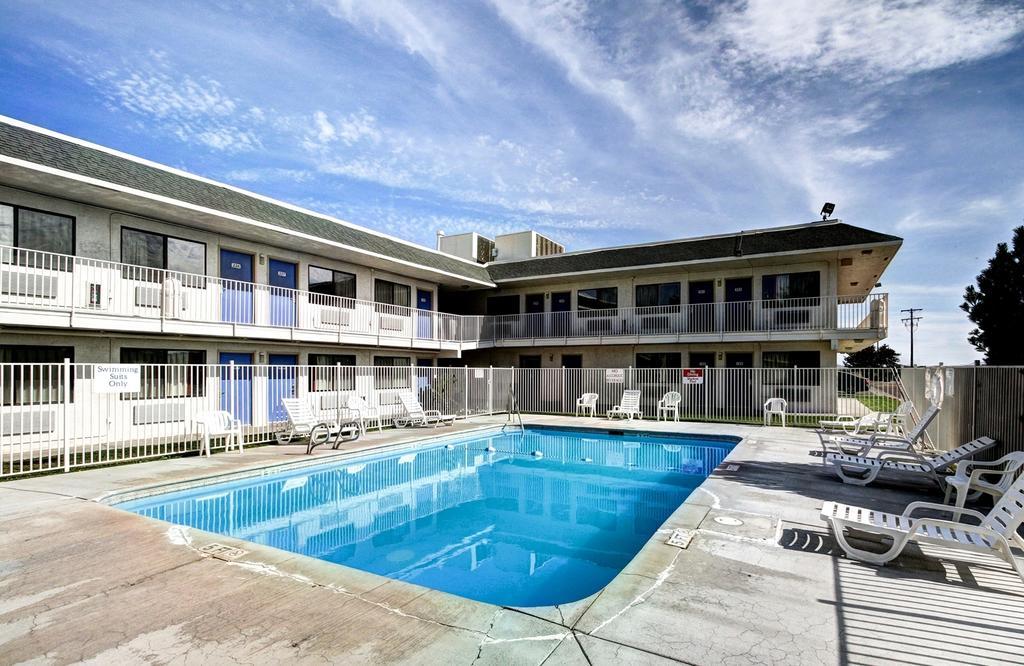Motel 6 Wells Kültér fotó